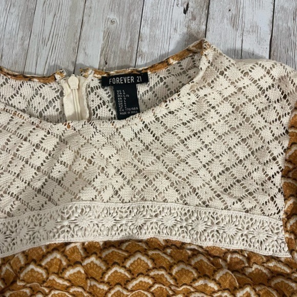 Forever 21 Mustard Yellow Scale Pattern Lace Long Sleeve Romper Size Large - Picture 5 of 7